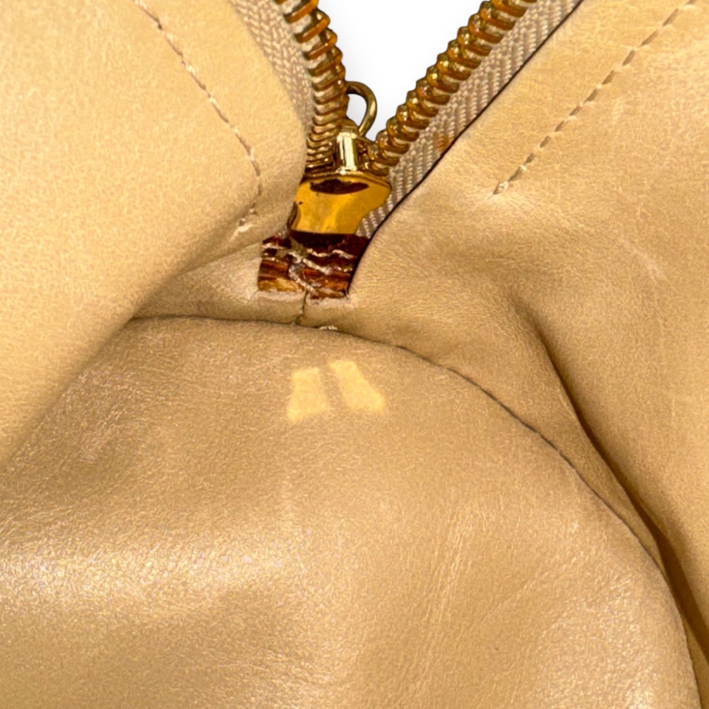 Louis Vuitton Bedford