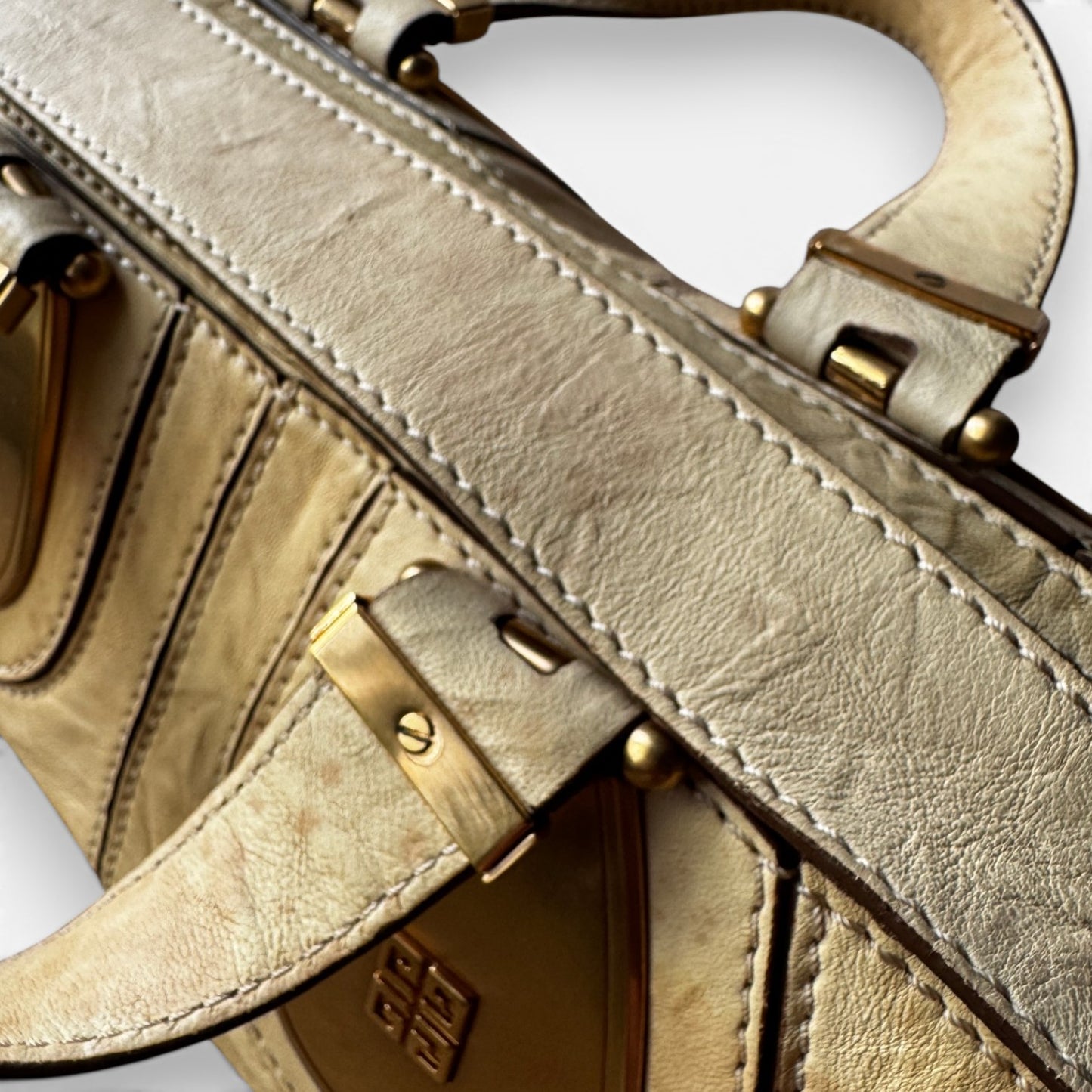 Givenchy Nightingale