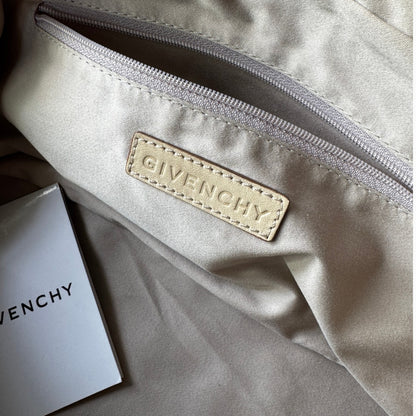 Givenchy Nightingale
